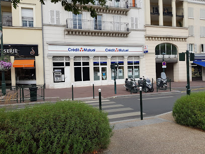 Photo du Banque Crédit Mutuel à Le Plessis-Robinson