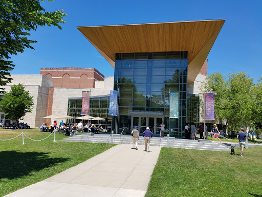 Performing Arts Theater «Williamstown Theatre Festival», reviews and photos