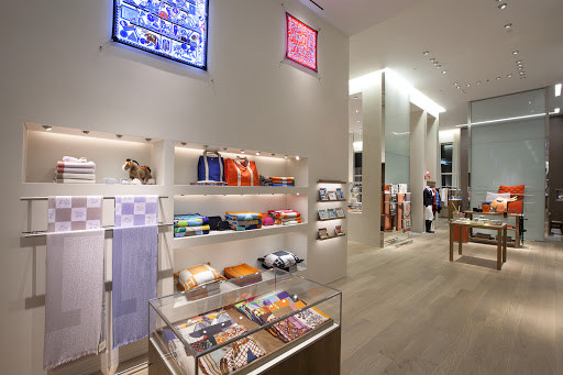 Leather Goods Store «Hermès», reviews and photos, 289 Greenwich Ave, Greenwich, CT 06830, USA