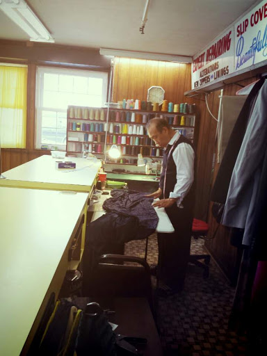 Dry Cleaner «Fresh Cleaners», reviews and photos, 1801 West St, Annapolis, MD 21401, USA