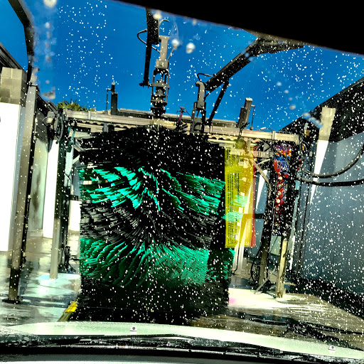 Car Wash «Quick Quack Car Wash - Sacramento on Madison», reviews and photos, 4301 Madison Ave, Sacramento, CA 95842, USA