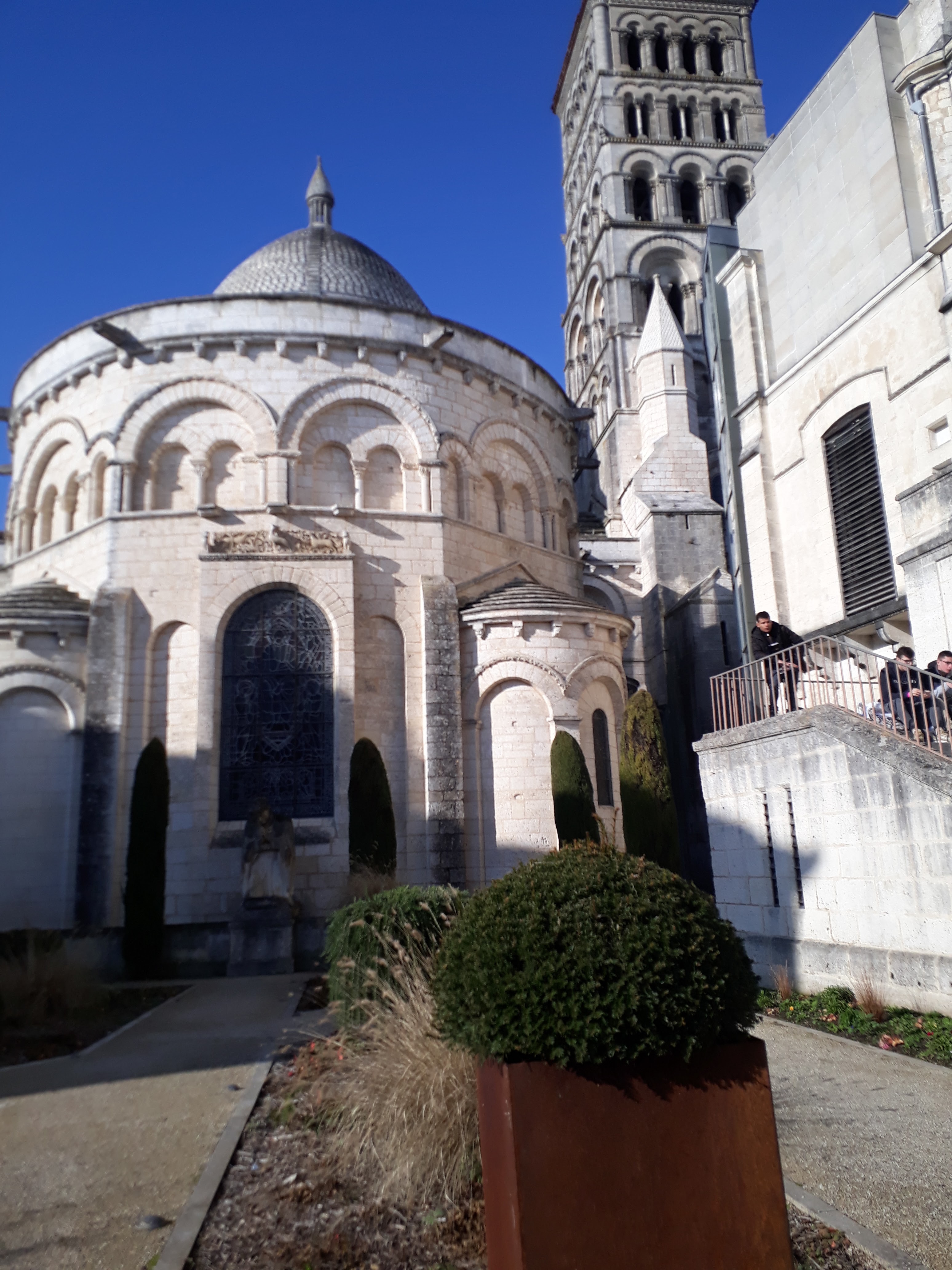 Photo n° 2 de l'avis de Farida.o fait le 24/01/2019 à 19:03