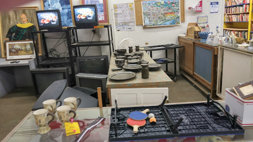 Non-Profit Organization «Shoals Habitat For Humanity - Affiliate Office», reviews and photos, 1120 N Royal Ave, Florence, AL 35630, USA