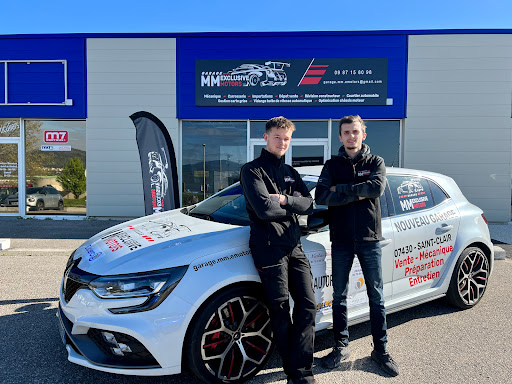 Photo 2 - NEWMAN 4x4