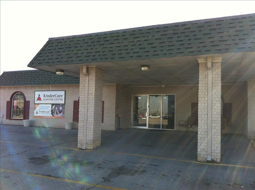 Day Care Center «71st Street KinderCare», reviews and photos, 5110 E 71st St, Tulsa, OK 74136, USA