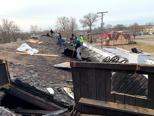 Roofing Contractor «Guarantee Roofing», reviews and photos, 1240 Hulman St, Terre Haute, IN 47802, USA