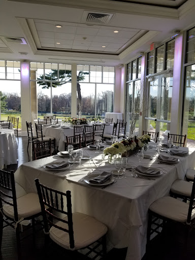 West Sayville Flowers, 104 Montauk Hwy, West Sayville, NY 11796, USA, 