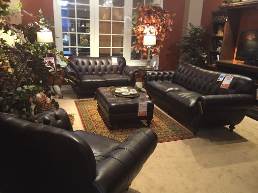 Furniture Store «American Furniture Galleries (Sacramento)», reviews and photos, 2336 Auburn Blvd, Sacramento, CA 95821, USA