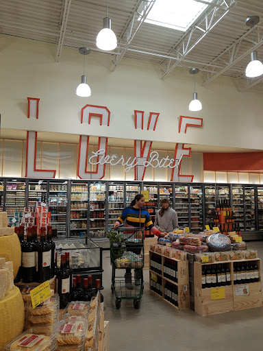 Grocery Store «Whole Foods Market», reviews and photos, 1380 E 70th St, Shreveport, LA 71105, USA