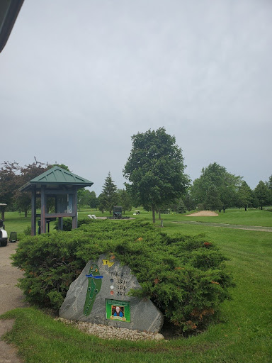 Golf Club «Pinecrest Golf Club», reviews and photos, 11220 W Algonquin Rd, Huntley, IL 60142, USA