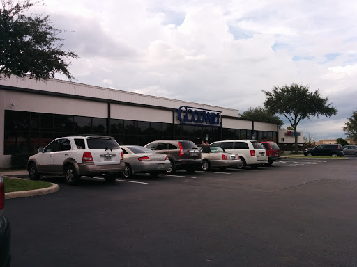 Thrift Store «Goodwill Thrift Store - Gainesville South», reviews and photos