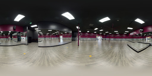 Health Club «Crunch - Stockton», reviews and photos, 1155 E March Ln, Stockton, CA 95210, USA