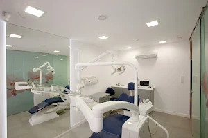 Clínica Dental Dermodent Amorebieta image