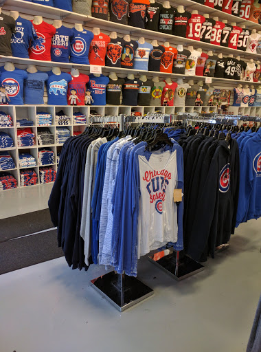 Sportswear Store «Clark Street Sports», reviews and photos, 38 E Grand Ave, Chicago, IL 60611, USA