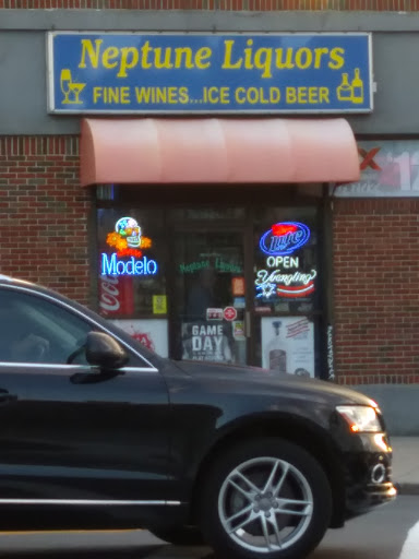 Neptune Convenience & Liquor, 3 Neptune Rd, Boston, MA 02128, USA, 