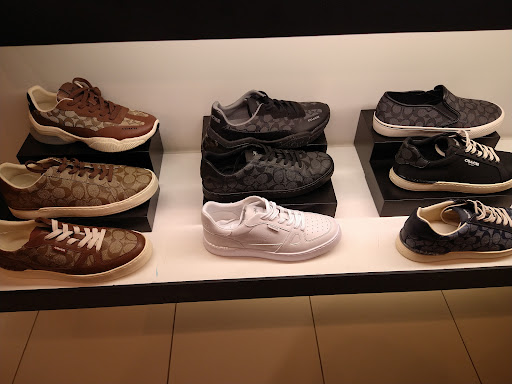 Shopping Mall «Centralia Outlets», reviews and photos, 1342 Lum Rd, Centralia, WA 98531, USA