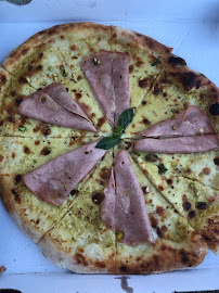 Plats et boissons du Pizzas à emporter MIA ITALIA à Serrières - n°5