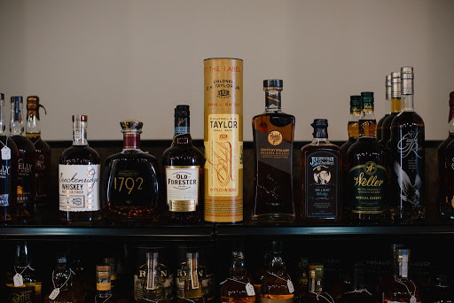 Wine Store «CRAFT - Wine, Beer & Spirits», reviews and photos, 1433 W Belmont Ave, Chicago, IL 60657, USA