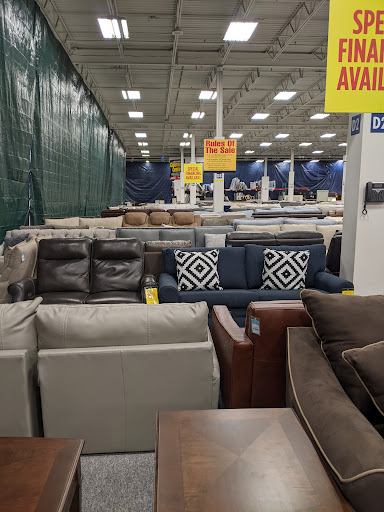 Furniture Store «Raymour & Flanigan Furniture and Mattress Clearance Center», reviews and photos, 1300 MacDade Boulevard, Woodlyn, PA 19094, USA