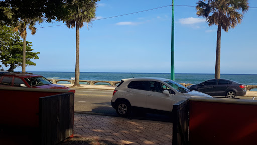 Electric car rentals carsharing Santo Domingo