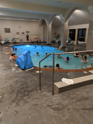 Hotel «Embassy Suites by Hilton Bloomington/Minneapolis», reviews and photos, 2800 American Blvd W, Bloomington, MN 55431, USA