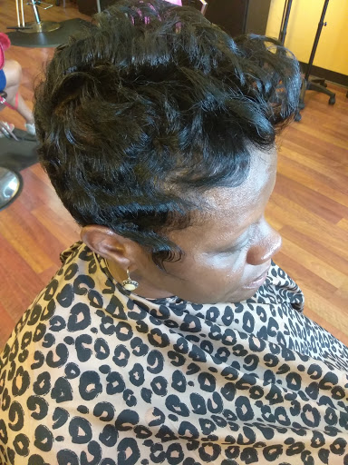 Beauty Salon «Upscale Salon & Weave Center», reviews and photos, 4447 Wade Green Rd, Kennesaw, GA 30144, USA