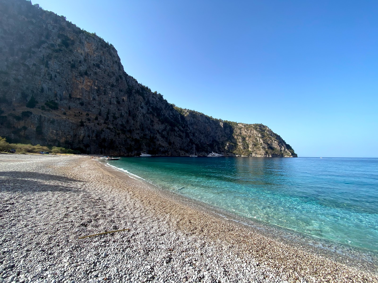 Foto di Spiaggia della Valle delle Farfalle con baia spaziosa