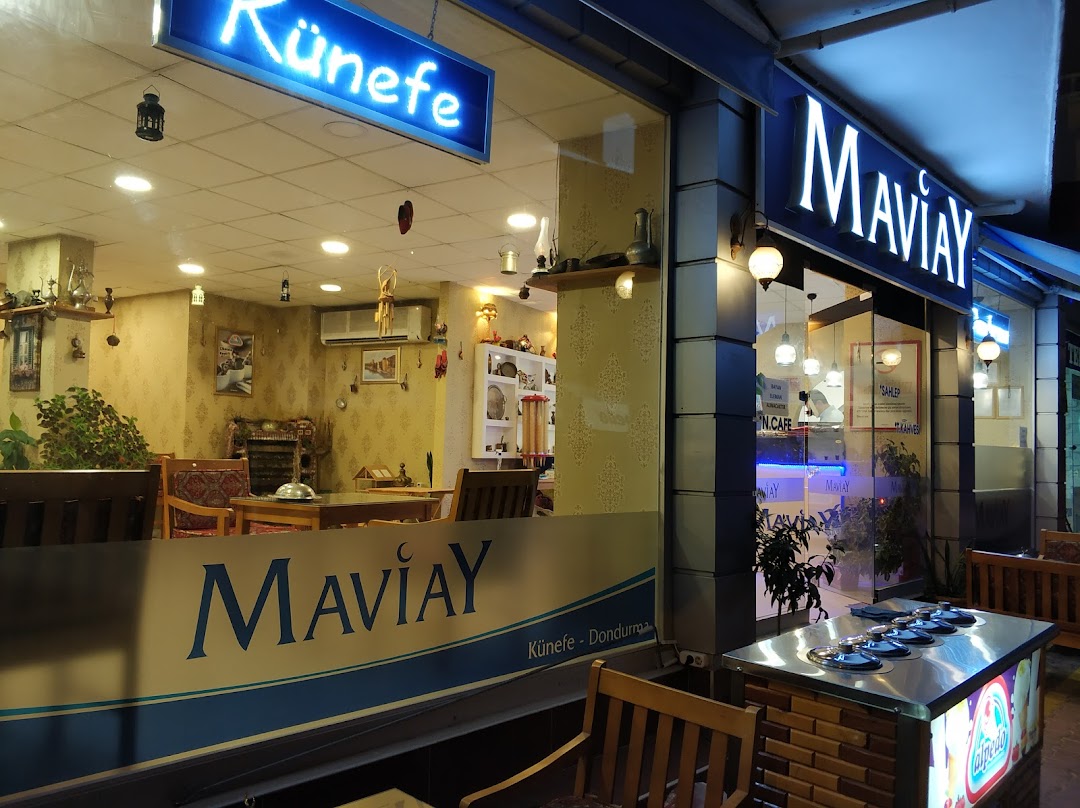 MaviAy Dondurma & Knefe