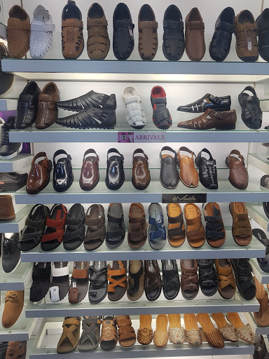 Stores to buy women's oxford shoes Mumbai