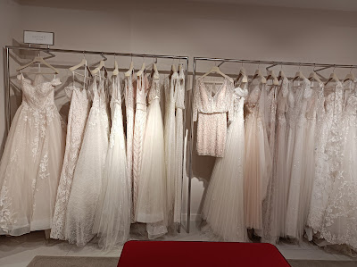 Nicole Milano Flagship Store - Robes de mariée à Paris