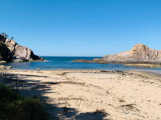 Guerilla Small Beach