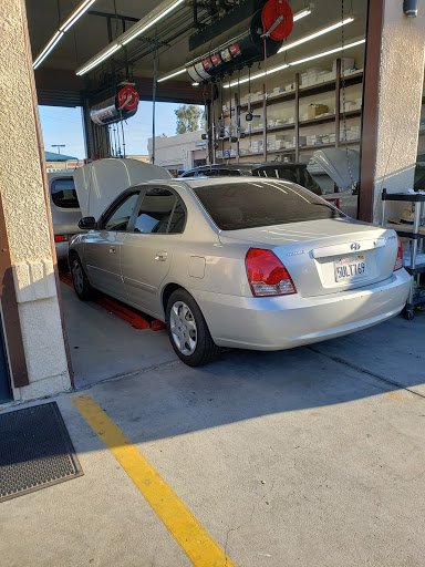 Car Wash «Valencia Car Wash», reviews and photos, 24233 Creekside Rd, Valencia, CA 91355, USA