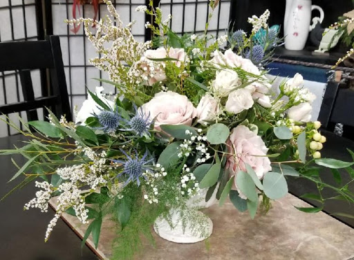 Florist «Shadeland Flower Shop», reviews and photos, 6935 Lake Plaza Dr B10, Indianapolis, IN 46220, USA