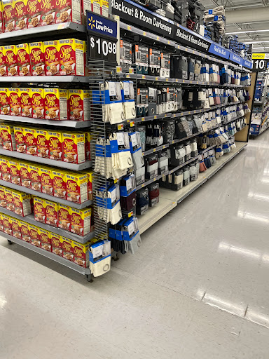 Discount Store «Walmart», reviews and photos, 1400 164th St SW, Lynnwood, WA 98087, USA