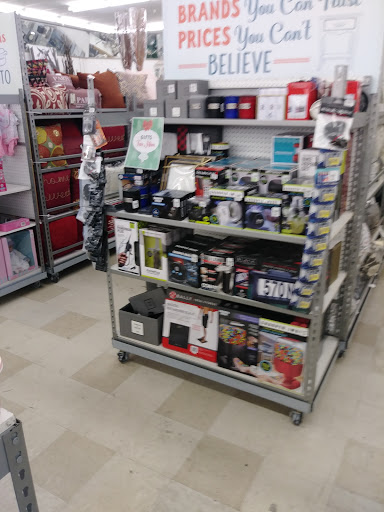 Home Goods Store «Tuesday Morning», reviews and photos, 8520 E Chapman Ave, Orange, CA 92869, USA