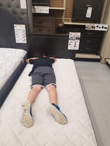 Discount Store «Big Lots», reviews and photos, 1515 Garner Station Blvd, Raleigh, NC 27603, USA