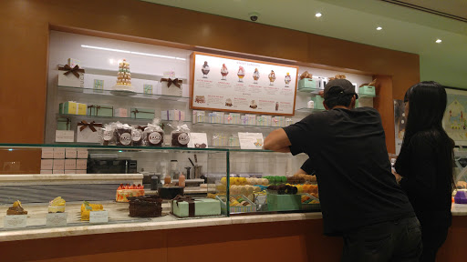 Dessert Shop «Sucré», reviews and photos, 3025 Magazine St, New Orleans, LA 70115, USA