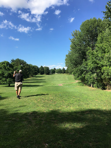 Golf Driving Range «Lakewood Golf Course», reviews and photos, 4214 KY-379, Russell Springs, KY 42642, USA