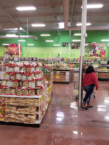 Grocery Store «El Super», reviews and photos, 315 San Fernando Mission Blvd, San Fernando, CA 91340, USA