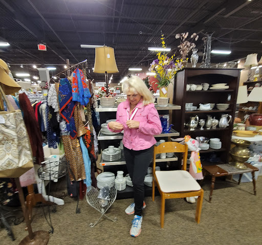 Thrift Store «Blessings Abound», reviews and photos