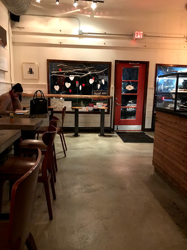 Coffee Shop «Red Dessert Dive», reviews and photos, 1045 Studewood St, Houston, TX 77008, USA