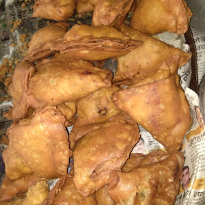 Raju Samosa Wala Di Hatti photo