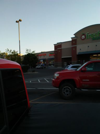 Grocery Store «Fresh Market», reviews and photos, 4530 S Highland Dr, Salt Lake City, UT 84117, USA