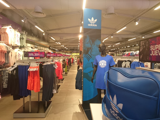 Mejores Tiendas Para Comprar Ropa Deportiva Hombre Cerca De Abren Hoy