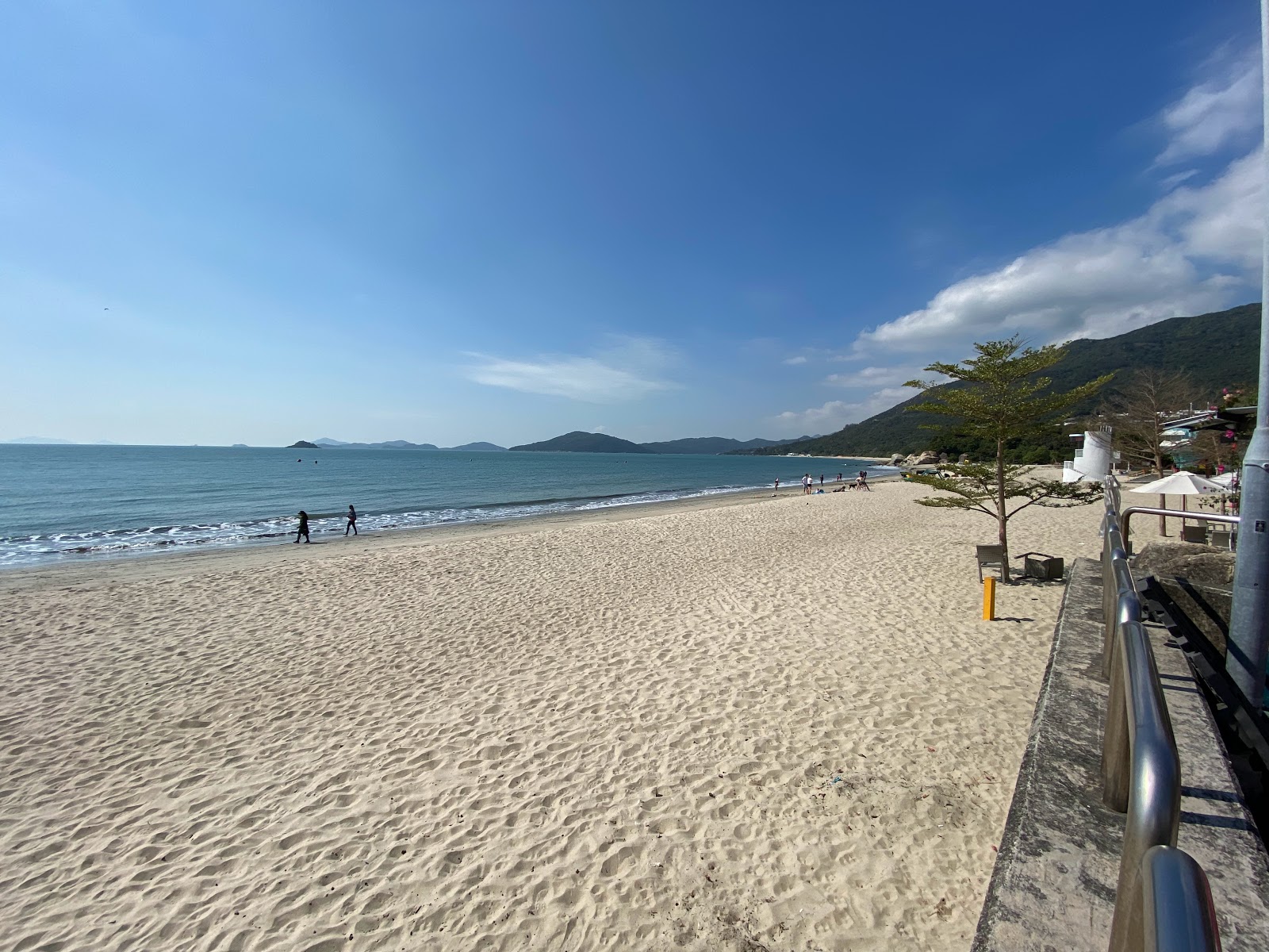 Fotografie cu Upper Cheung Sha Beach cu o suprafață de nisip beige