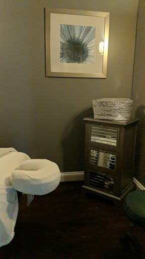 Beauty Salon «Shapes Salon & Day Spa», reviews and photos, 14417 Chantilly Crossing Ln, Chantilly, VA 20151, USA