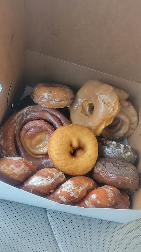 Donut Shop «Best Country Donuts», reviews and photos, 4746 Jonesboro Rd, Forest Park, GA 30297, USA