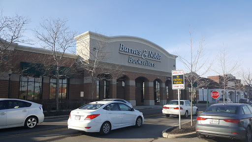 Book Store «Barnes & Noble Booksellers», reviews and photos, 1739 Olentangy River Rd, Columbus, OH 43212, USA