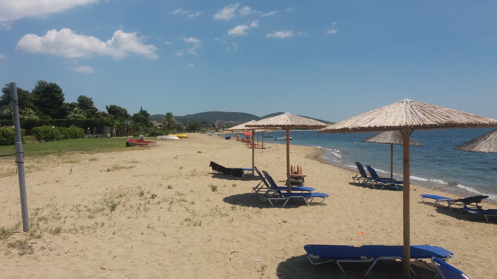 Photo de Coral Blue beach - recommandé pour les voyageurs en famille avec des enfants
