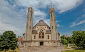 Dunaújvárosi Krisztus Király templom